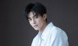 圈内爆料宋威龙恋情,甜蜜互动引粉丝热议